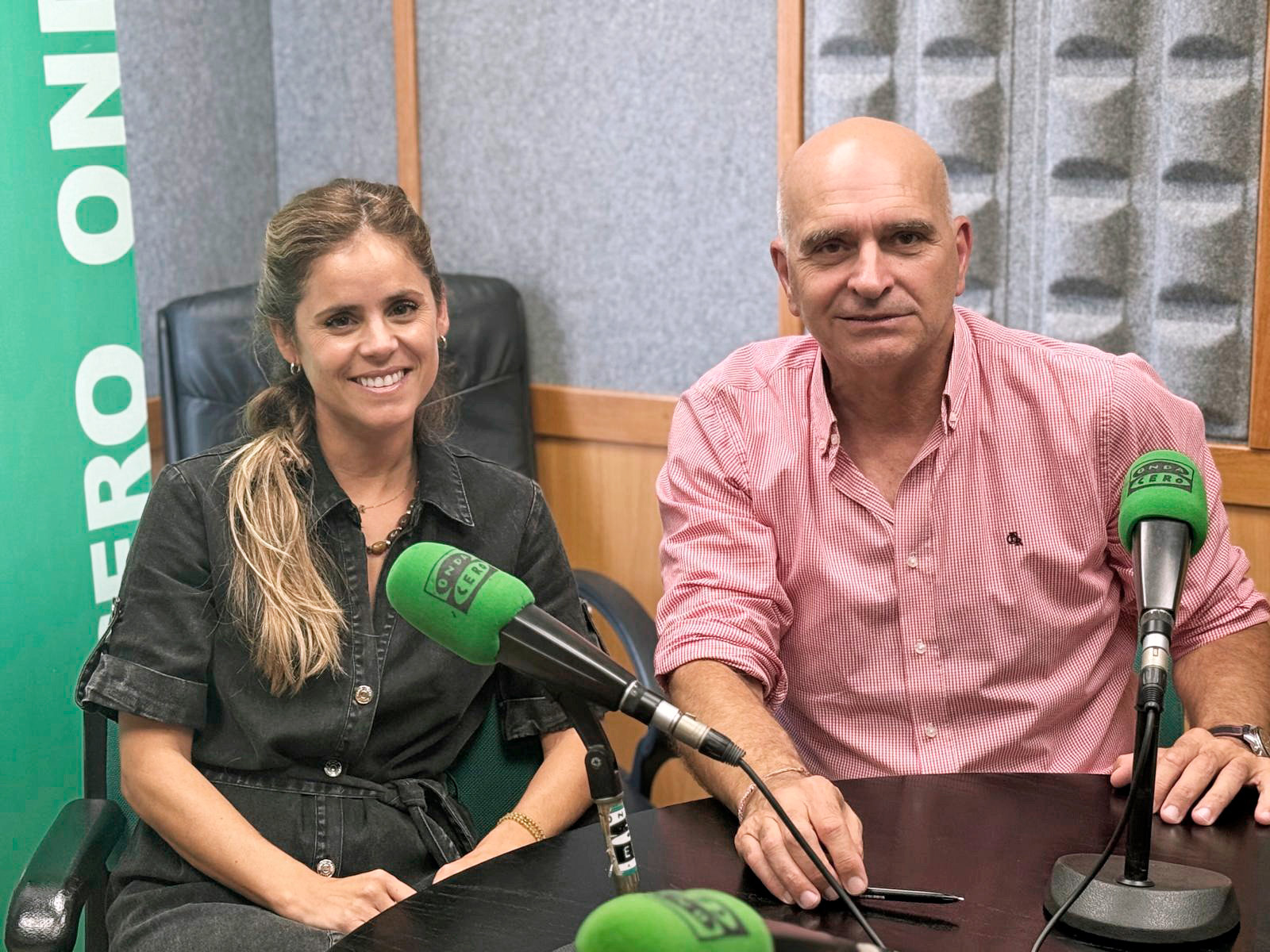 Onda Cero Tolo Mercadal La coach ontológico Rocío Parcel hablando sobre la importancia de la escucha activa.